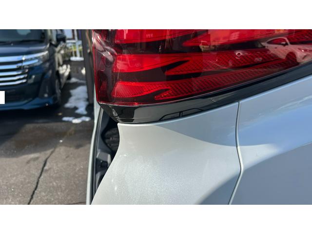 アルファード Ｚ　４ＷＤ　ＴＳＳ　１４型ＤＡ　１２．１型後席モニター　ＨＤＭＩ　パノラミックビューモニター　デジタルインナーミラー　置くだけ充電　ユニバーサルステップ　夏タイヤ純正１８ＡＷ　ワンオーナー　寒冷地　禁煙車（23枚目）