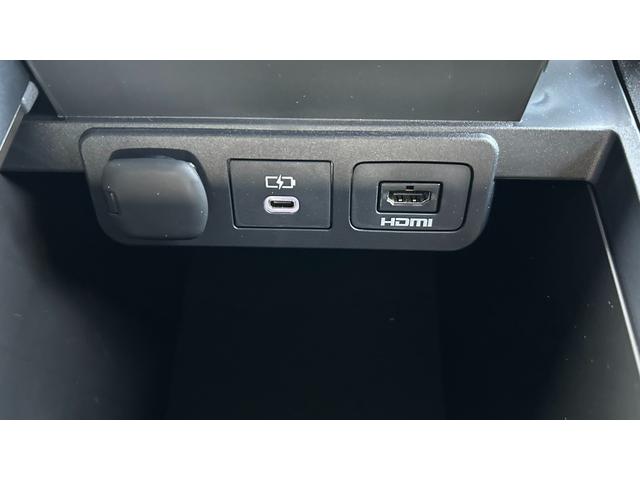 アルファード Ｚ　４ＷＤ　ＴＳＳ　１４型ＤＡ　１２．１型後席モニター　ＨＤＭＩ　パノラミックビューモニター　デジタルインナーミラー　置くだけ充電　ユニバーサルステップ　夏タイヤ純正１８ＡＷ　ワンオーナー　寒冷地　禁煙車（36枚目）