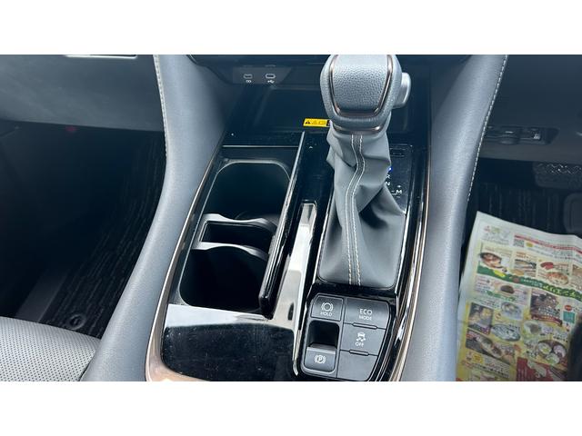 アルファード Ｚ　４ＷＤ　ＴＳＳ　１４型ＤＡ　１２．１型後席モニター　ＨＤＭＩ　パノラミックビューモニター　デジタルインナーミラー　置くだけ充電　ユニバーサルステップ　夏タイヤ純正１８ＡＷ　ワンオーナー　寒冷地　禁煙車（39枚目）