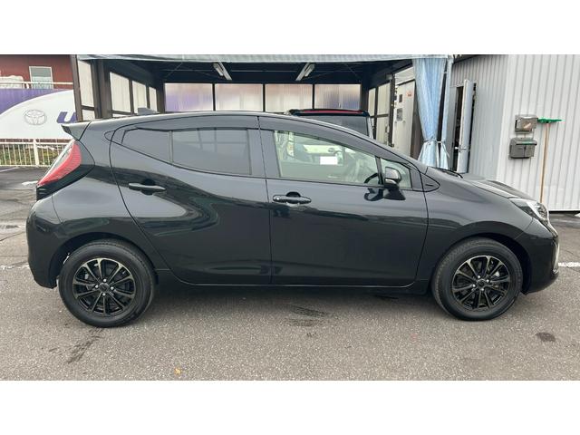 アクア Z E-Four TSS LEDヘッドライト BSM 10.5インチDA フルセグTV Bluetooth パノラミックビューモニター 夏冬アルミホイール AC100V/1500Wコンセント 寒冷地仕様(5枚目)