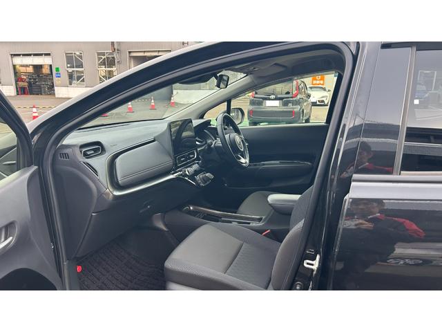 アクア Z E-Four TSS LEDヘッドライト BSM 10.5インチDA フルセグTV Bluetooth パノラミックビューモニター 夏冬アルミホイール AC100V/1500Wコンセント 寒冷地仕様(10枚目)