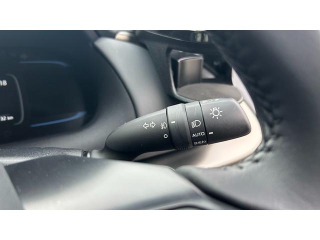 アクア Z E-Four TSS LEDヘッドライト BSM 10.5インチDA フルセグTV Bluetooth パノラミックビューモニター 夏冬アルミホイール AC100V/1500Wコンセント 寒冷地仕様(20枚目)