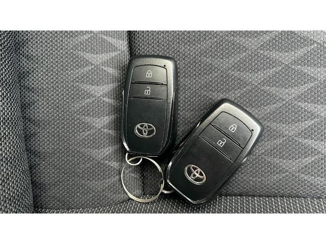 アクア Z E-Four TSS LEDヘッドライト BSM 10.5インチDA フルセグTV Bluetooth パノラミックビューモニター 夏冬アルミホイール AC100V/1500Wコンセント 寒冷地仕様(31枚目)