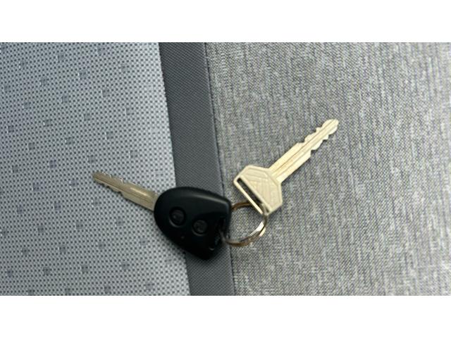 パッソ X S 4WD SA2 横滑り防止 トラクションコントロール 純正CDチューナー ワイヤレスドアロック 運転席シートヒーター ワンオーナー 寒冷地仕様 禁煙車(20枚目)