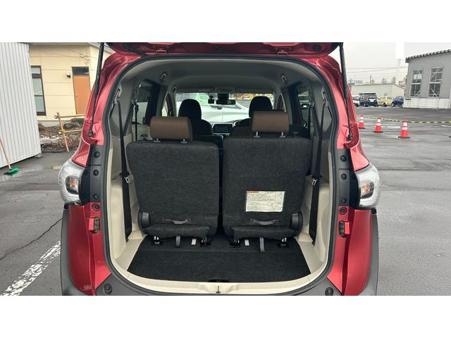 シエンタ Ｇ　４ＷＤ　６人乗り　両側Ｐ／Ｓ　トヨタセーフティーセンスＣ　ナビレディＰＫＧ　純正ワンセグナビ　バックガイドモニター　スマートキー＆純正エンスタ　ＥＴＣ　ドライブレコーダー前後　ワンオーナー　寒冷地仕様（14枚目）