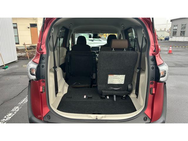 シエンタ Ｇ　４ＷＤ　６人乗り　両側Ｐ／Ｓ　トヨタセーフティーセンスＣ　ナビレディＰＫＧ　純正ワンセグナビ　バックガイドモニター　スマートキー＆純正エンスタ　ＥＴＣ　ドライブレコーダー前後　ワンオーナー　寒冷地仕様（15枚目）