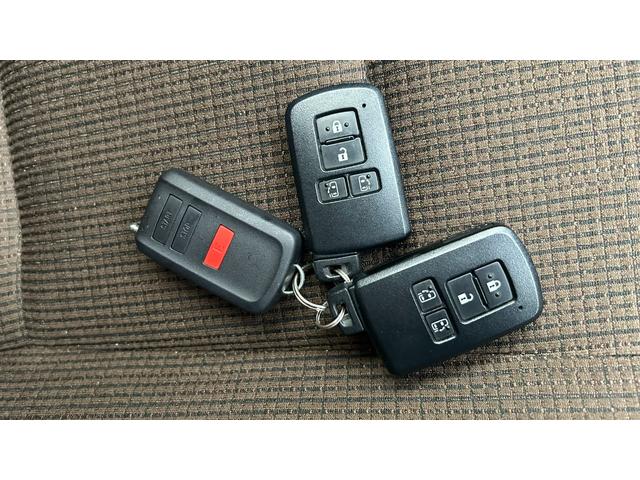 シエンタ Ｇ　４ＷＤ　６人乗り　両側Ｐ／Ｓ　トヨタセーフティーセンスＣ　ナビレディＰＫＧ　純正ワンセグナビ　バックガイドモニター　スマートキー＆純正エンスタ　ＥＴＣ　ドライブレコーダー前後　ワンオーナー　寒冷地仕様（32枚目）