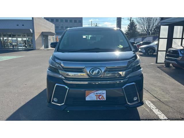 ヴェルファイアハイブリッド ＺＲ　４ＷＤ　ＬＥＤヘッドライト　アルパイン製１０インチフルセグナビ　フルセグＴＶ　バックガイドモニター　後席モニター　ＥＴＣ　クルコン　キー一体型エンスタ　両側電動スライドドア　１５００Ｗコンセント（3枚目）