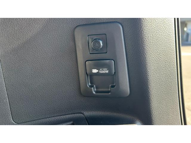 ヴェルファイアハイブリッド ＺＲ　４ＷＤ　ＬＥＤヘッドライト　アルパイン製１０インチフルセグナビ　フルセグＴＶ　バックガイドモニター　後席モニター　ＥＴＣ　クルコン　キー一体型エンスタ　両側電動スライドドア　１５００Ｗコンセント（20枚目）