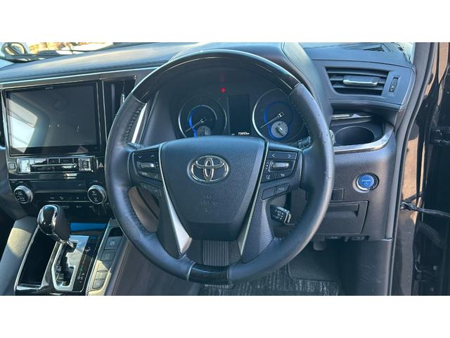 ヴェルファイアハイブリッド ＺＲ　４ＷＤ　ＬＥＤヘッドライト　アルパイン製１０インチフルセグナビ　フルセグＴＶ　バックガイドモニター　後席モニター　ＥＴＣ　クルコン　キー一体型エンスタ　両側電動スライドドア　１５００Ｗコンセント（22枚目）