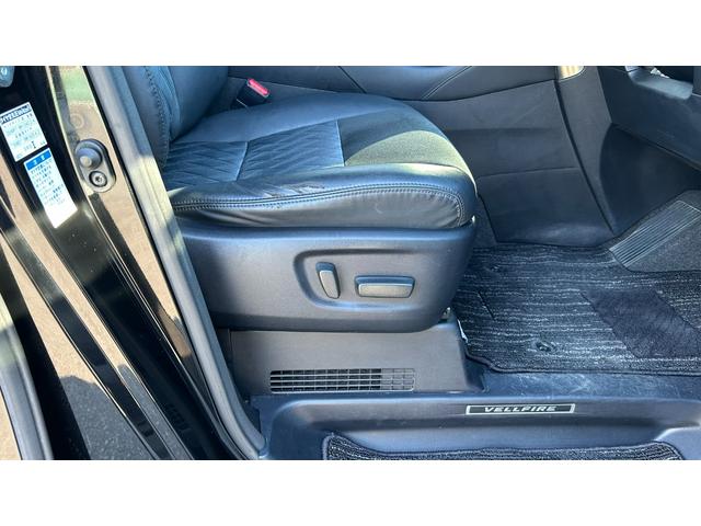 ヴェルファイアハイブリッド ＺＲ　４ＷＤ　ＬＥＤヘッドライト　アルパイン製１０インチフルセグナビ　フルセグＴＶ　バックガイドモニター　後席モニター　ＥＴＣ　クルコン　キー一体型エンスタ　両側電動スライドドア　１５００Ｗコンセント（37枚目）