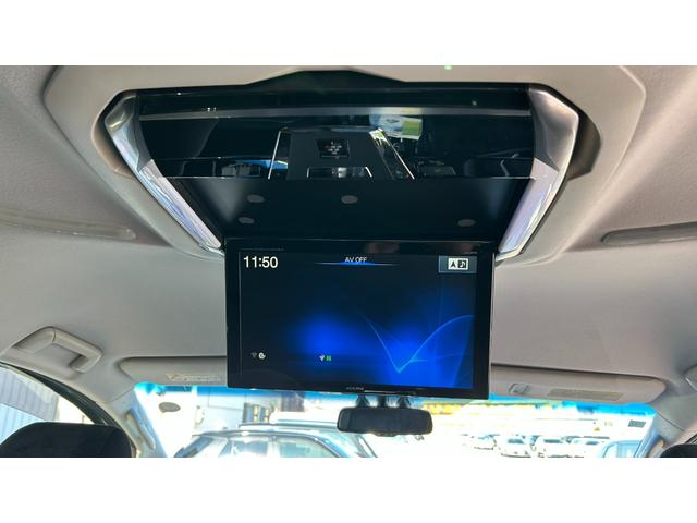 ヴェルファイアハイブリッド ＺＲ　４ＷＤ　ＬＥＤヘッドライト　アルパイン製１０インチフルセグナビ　フルセグＴＶ　バックガイドモニター　後席モニター　ＥＴＣ　クルコン　キー一体型エンスタ　両側電動スライドドア　１５００Ｗコンセント（39枚目）