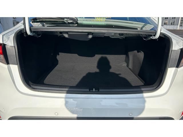 カローラ ハイブリッド　Ｓ　Ｅ－Ｆｏｕｒ　ＴＳＳ　ディスプレイオーディオ　エントリーナビキット　バックガイドモニター　Ｂｌｕｅｔｏｏｔｈ　スマートキー＆純正エンスタ　ＥＴＣ　クルコン　ＬＥＤヘッドライト　ＡＷ　ワンオーナ　寒冷地（14枚目）