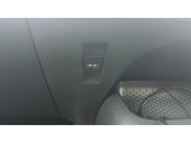 カローラツーリング ハイブリッド　ダブルバイビー５０ミリオンエディション　Ｅ－Ｆｏｕｒ　特別仕様車　ＴＳＳ　ディスプレイオーディオ　バックガイドモニター　ＥＴＣ　クルコン　スマートキー　純正エンスタ　ＬＥＤヘッドライト　ＢＳＭ　夏冬ＡＷ　ワンオーナー　寒冷地仕様（26枚目）