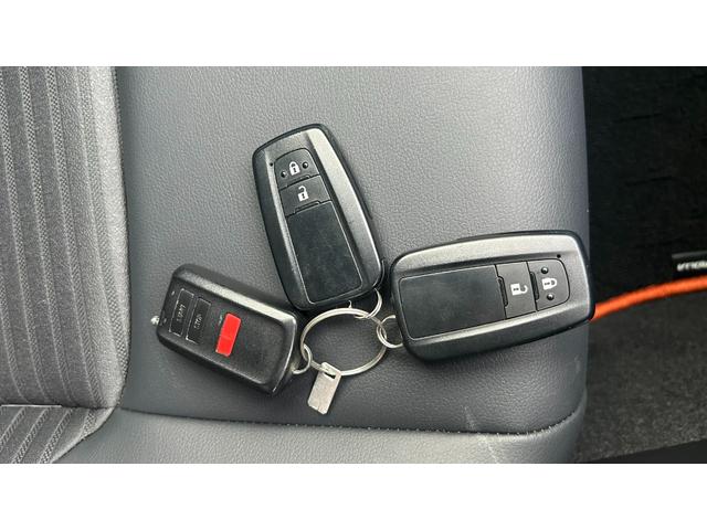 カローラツーリング ハイブリッド　ダブルバイビー５０ミリオンエディション　Ｅ－Ｆｏｕｒ　特別仕様車　ＴＳＳ　ディスプレイオーディオ　バックガイドモニター　ＥＴＣ　クルコン　スマートキー　純正エンスタ　ＬＥＤヘッドライト　ＢＳＭ　夏冬ＡＷ　ワンオーナー　寒冷地仕様（30枚目）