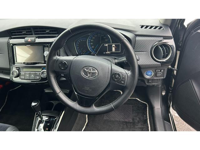 カローラフィールダー ハイブリッドＧ　エアロツアラー・ダブルバイビー　スマートエントリー＆スタートシステム　社外ＳＤナビ　フルセグＴＶ　Ｂｌｕｅｔｏｏｔｈ　エンジンスターター　ＥＴＣ　夏冬アルミホイール　寒冷地仕様　ワンオーナー（16枚目）