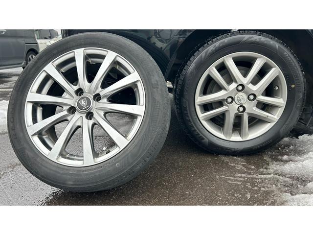 カローラフィールダー ハイブリッドＧ　エアロツアラー・ダブルバイビー　スマートエントリー＆スタートシステム　社外ＳＤナビ　フルセグＴＶ　Ｂｌｕｅｔｏｏｔｈ　エンジンスターター　ＥＴＣ　夏冬アルミホイール　寒冷地仕様　ワンオーナー（29枚目）