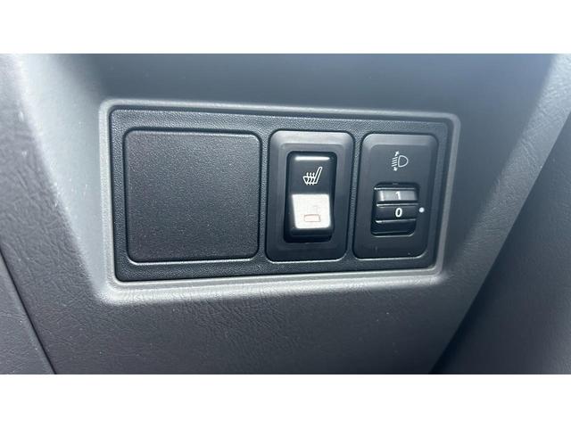 ミニカ ライラ　４ＷＤ　運転席シートヒーター（4枚目）