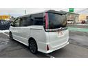 ノア Ｓｉ　４ＷＤ　７人乗り　ＴＳＳＣ　ＬＥＤヘッドライト　純正９インチＳＤナビ　バックガイドモニター　１２．１型後席モニター　ＥＴＣ　クルコン　両側電動スライドドア　キー一体型エンスタ　ワンオーナー　寒冷地仕様（8枚目）