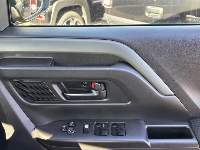 スペーシア ギア　ハイブリッドＸＺ　４ＷＤ　☆スズキコネクト対応ナビ☆（22枚目）