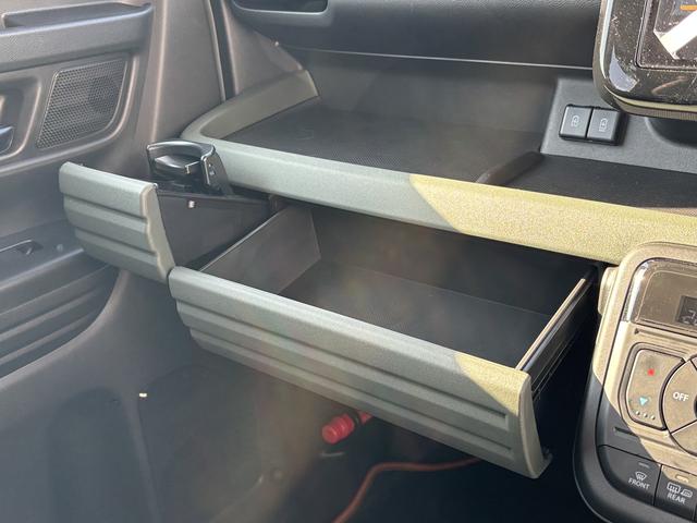 スペーシア ギア　ハイブリッドＸＺ　４ＷＤ　☆スズキコネクト対応ナビ☆（24枚目）