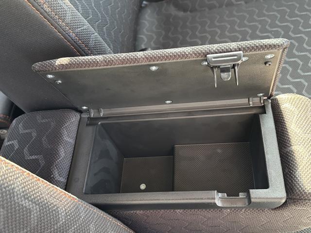 スペーシア ギア　ハイブリッドＸＺ　４ＷＤ　☆スズキコネクト対応ナビ☆（26枚目）