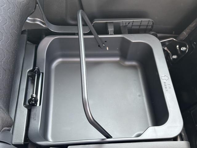 スペーシア ギア　ハイブリッドＸＺ　４ＷＤ　☆スズキコネクト対応ナビ☆（27枚目）