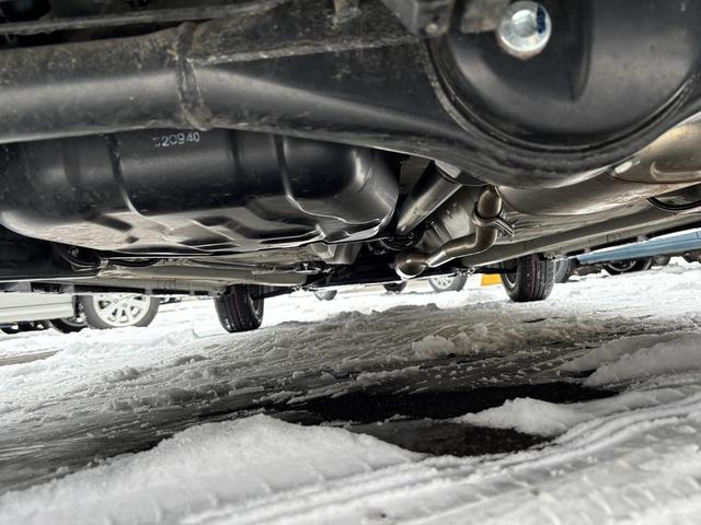 スペーシア ギア　ハイブリッドＸＺターボ　４ＷＤ☆全方位モニター付ナビ☆（10枚目）