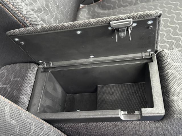 スペーシア ギア　ハイブリッドＸＺターボ　４ＷＤ☆全方位モニター付ナビ☆（25枚目）