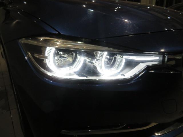 320i xDrive ラグジュアリー 認定中古車 2年保証 ワンオーナー luxury 前後PDCセンサー 純正前後ドライブレコーダー レザーシート シートヒーター スタッドレス装着中 純正夏タイヤホイールセット有(6枚目)