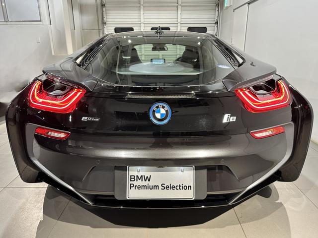 BMW i8 BASE GRADE