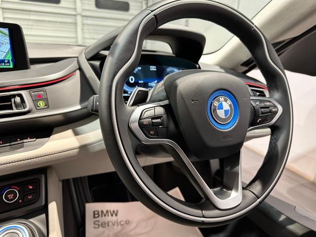 BMW i8 BASE GRADE