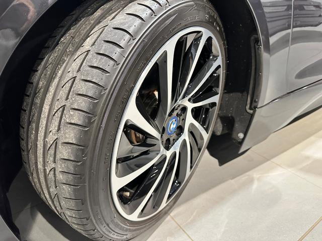 BMW i8 BASE GRADE