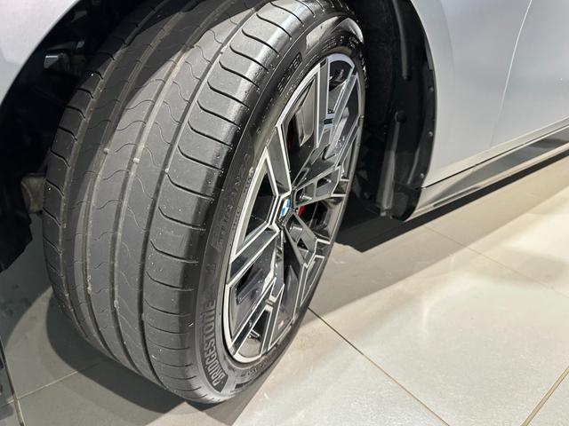 ５シリーズ ５２３ｄ　ｘＤｒｉｖｅツーリング　Ｍスポーツ　４ＷＤディーゼル　セレクトパッケージ　パノラマガラスＳＲ　リアサンプロテクションガラス　ＨＩＦＩスピーカー　コンフォートドライビングパッケージ　２０インチ　Ｍスポーツプロ　弊社グループデモカー２年保証（50枚目）