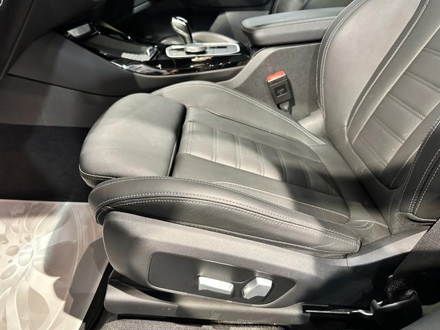 Ｘ３ ｘＤｒｉｖｅ　２０ｄ　Ｍスポーツ　４ＷＤ　ディーゼル　セレクトパッケージ　レザーシート　前後席シートヒーター　ステアリングヒーター　パノラマサンルーフ　２０インチアロイホイール　アクティブクルーズコントロール　認定中古車　２年保証（8枚目）