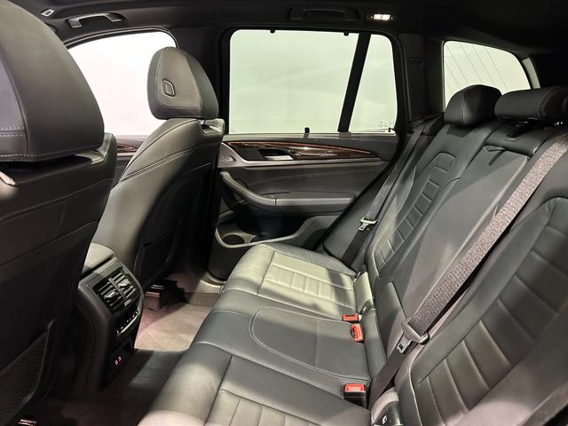 Ｘ３ ｘＤｒｉｖｅ　２０ｄ　Ｍスポーツ　４ＷＤ　ディーゼル　セレクトパッケージ　レザーシート　前後席シートヒーター　ステアリングヒーター　パノラマサンルーフ　２０インチアロイホイール　アクティブクルーズコントロール　認定中古車　２年保証（11枚目）