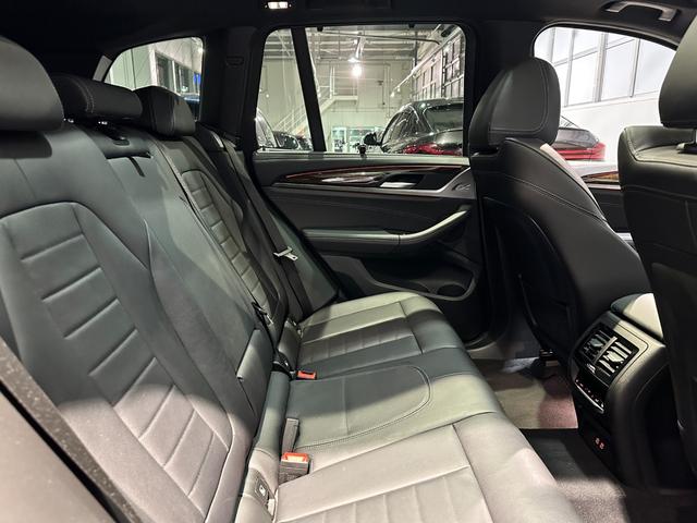 Ｘ３ ｘＤｒｉｖｅ　２０ｄ　Ｍスポーツ　４ＷＤ　ディーゼル　セレクトパッケージ　レザーシート　前後席シートヒーター　ステアリングヒーター　パノラマサンルーフ　２０インチアロイホイール　アクティブクルーズコントロール　認定中古車　２年保証（20枚目）
