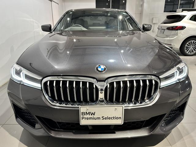 5シリーズ 523d xDriveMスポーツエディションジョイ+ 4WD ディーゼルターボ レザーシート 前席シートヒーター LEDヘッドライト ナビゲーション 地デジチューナー リアカメラ 19インチアロイホイール 認定中古車 2年保証(6枚目)