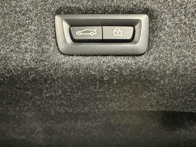 5シリーズ 523d xDriveMスポーツエディションジョイ+ 4WD ディーゼルターボ レザーシート 前席シートヒーター LEDヘッドライト ナビゲーション 地デジチューナー リアカメラ 19インチアロイホイール 認定中古車 2年保証(16枚目)