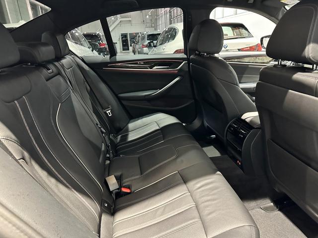 5シリーズ 523d xDriveMスポーツエディションジョイ+ 4WD ディーゼルターボ レザーシート 前席シートヒーター LEDヘッドライト ナビゲーション 地デジチューナー リアカメラ 19インチアロイホイール 認定中古車 2年保証(18枚目)