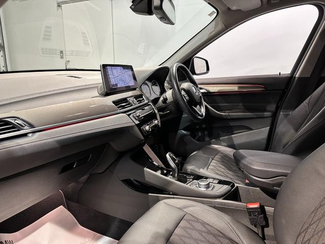 Ｘ１ ｘＤｒｉｖｅ　１８ｄ　ｘライン　エディションジョイ＋　４ＷＤ　ディーゼルターボ　コンフォートパッケージ　前席電動シート　アドバンスドアクティブセーフティパッケージ　アクティブクルーズコントロール　１８インチアロイ　ワンオーナー　認定中古車　２年保証（3枚目）