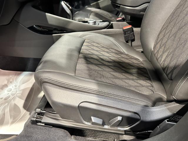 Ｘ１ ｘＤｒｉｖｅ　１８ｄ　ｘライン　エディションジョイ＋　４ＷＤ　ディーゼルターボ　コンフォートパッケージ　前席電動シート　アドバンスドアクティブセーフティパッケージ　アクティブクルーズコントロール　１８インチアロイ　ワンオーナー　認定中古車　２年保証（7枚目）