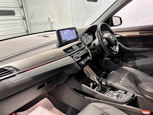 Ｘ１ ｘＤｒｉｖｅ　１８ｄ　ｘライン　エディションジョイ＋　４ＷＤ　ディーゼルターボ　コンフォートパッケージ　前席電動シート　アドバンスドアクティブセーフティパッケージ　アクティブクルーズコントロール　１８インチアロイ　ワンオーナー　認定中古車　２年保証（8枚目）