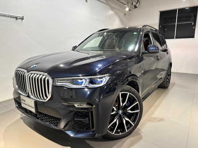 Ｘ７ ｘＤｒｉｖｅ　３５ｄ　Ｍスポーツ　４ＷＤ　ディーゼルターボ　Ｍスポーツ　インテグレイテッドアクティブステアリング　スカイラウンジパノラマルーフ　２列目コンフォートシート　２２インチアロイ　ワンオーナー　認定中古車　２年保証（3枚目）
