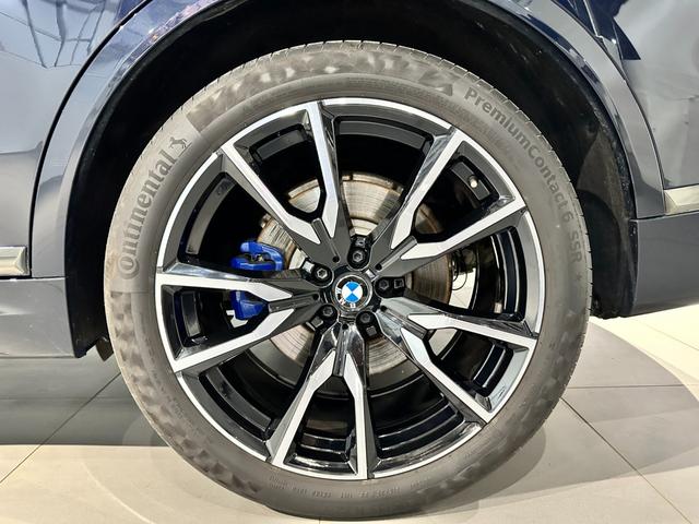 Ｘ７ ｘＤｒｉｖｅ　３５ｄ　Ｍスポーツ　４ＷＤ　ディーゼルターボ　Ｍスポーツ　インテグレイテッドアクティブステアリング　スカイラウンジパノラマルーフ　２列目コンフォートシート　２２インチアロイ　ワンオーナー　認定中古車　２年保証（41枚目）