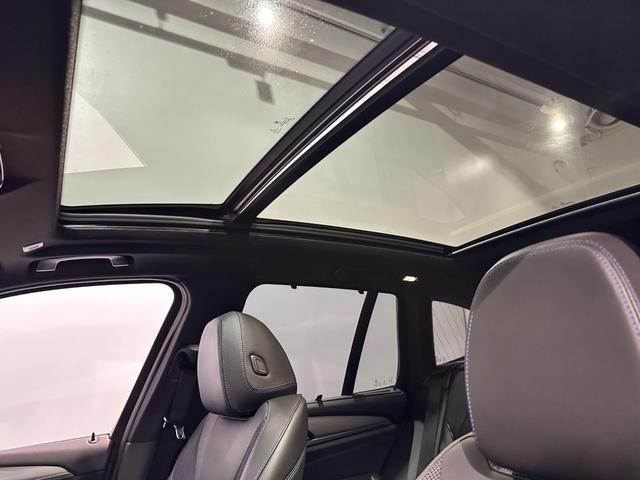 X3 xDrive 20d Mスポーツ ディーゼルターボ 4WD Mスポーツ セレクトパッケージ パノラマサンルーフ リアサイドローラーブラインド ハーマンカードンスピーカー 19インチアロイ ワンオーナー 認定中古車 2年保証(12枚目)