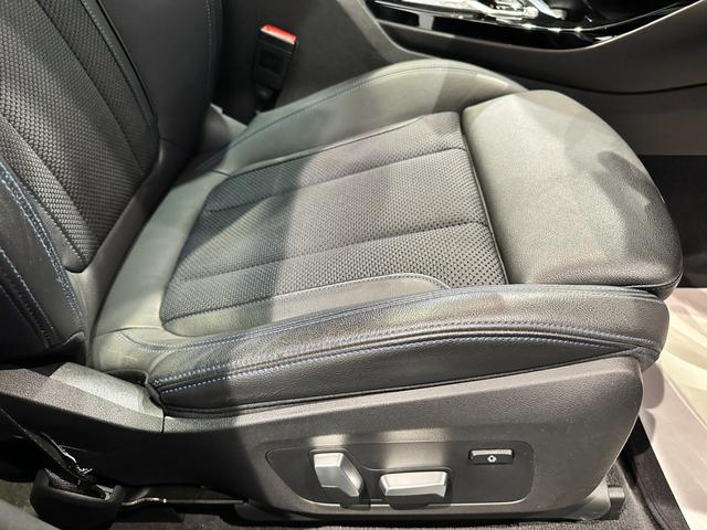 X3 xDrive 20d Mスポーツ ディーゼルターボ 4WD Mスポーツ セレクトパッケージ パノラマサンルーフ リアサイドローラーブラインド ハーマンカードンスピーカー 19インチアロイ ワンオーナー 認定中古車 2年保証(26枚目)