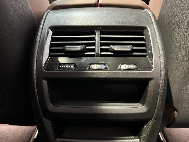 Ｘ５ ｘＤｒｉｖｅ　３５ｄ　エディションＸ　ディーゼルターボ　４ＷＤ　レザーシート　レザーシート　パノラマガラスサンルーフ　アダプティブＬＥＤヘッドライト　４輪アダプティブエアサスペンション　２２インチアロイ　弊社デモカー　認定中古車　２年保証（29枚目）