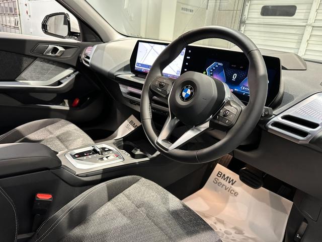 １シリーズ １２０　テクノロジーパッケージ　パーキングアシストプラス　ドライビングアシストプロフェッショナル　マイルドハイブリッドアダプティブＬＥＤヘッドライト　前席シートヒーター　弊社グループデモカー認定中古車２年保証（24枚目）