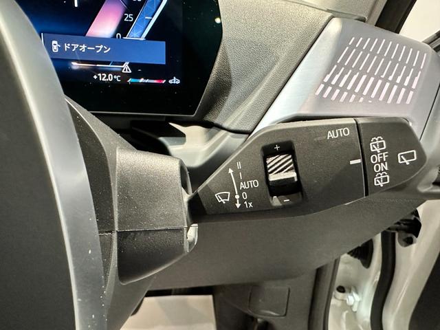 １シリーズ １２０　テクノロジーパッケージ　パーキングアシストプラス　ドライビングアシストプロフェッショナル　マイルドハイブリッドアダプティブＬＥＤヘッドライト　前席シートヒーター　弊社グループデモカー認定中古車２年保証（33枚目）